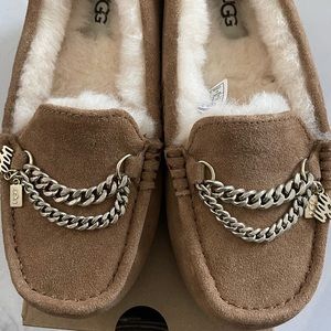 New Ugg Ashley chain slippers